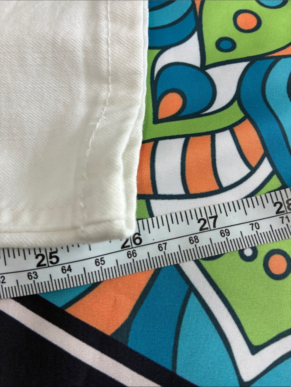 Democracy White Cropped Jeans - Picture 7 of 7
